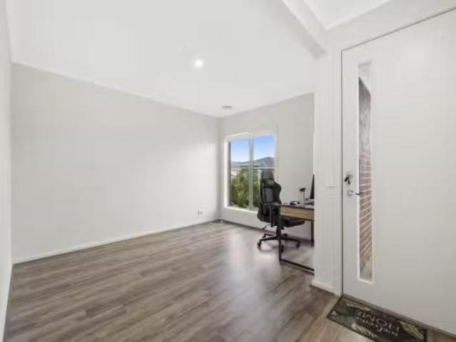 New 14 Beldi St, Alfredton VIC 3350 House For Lease