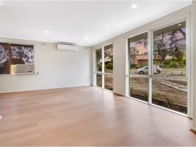Unique 14 Conmurra Way, SPRINGDALE HEIGHTS House for rent Lis.