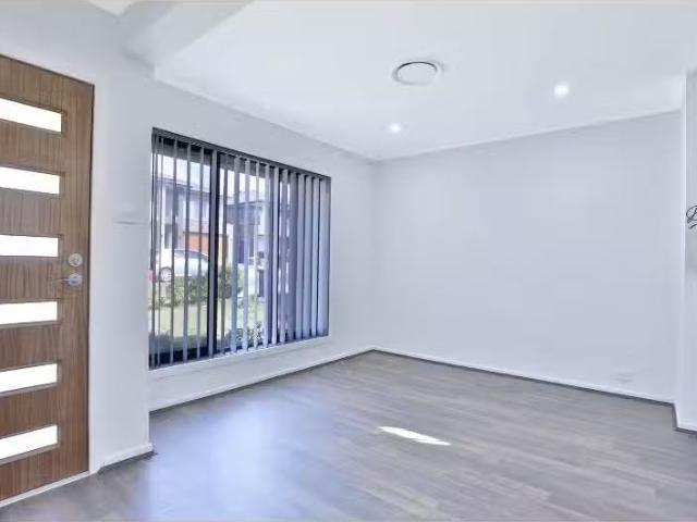 New 14 Hooper Road, EDMONDSON PARK House for rent Listed by N.