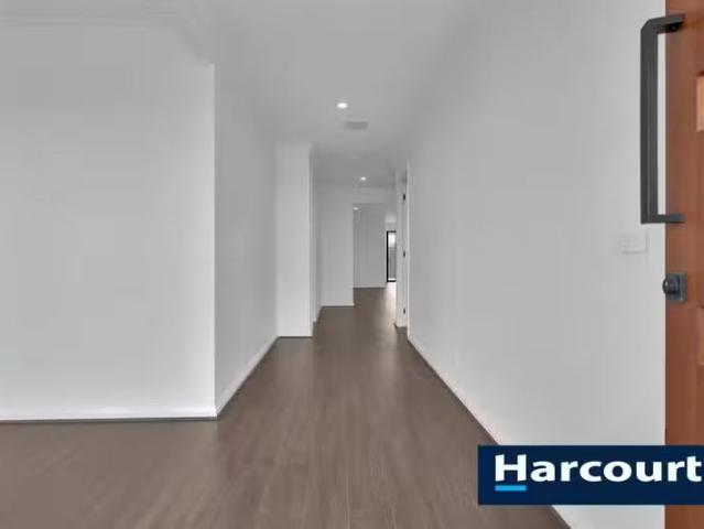 New 14 Newpark Road, BEVERIDGE, VIC 3753 House for Rent