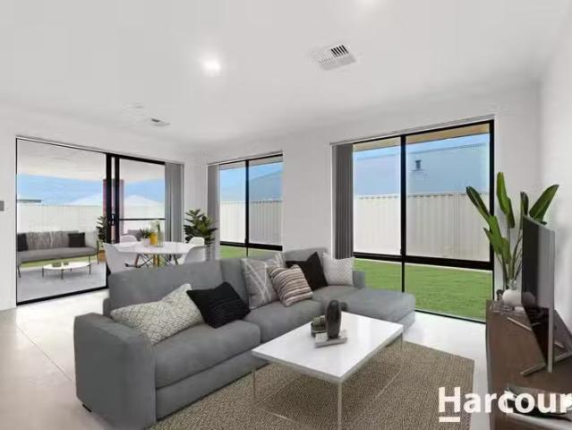 Nice 14 Strickland Parade, EGLINTON, WA 6034 House for Rent
