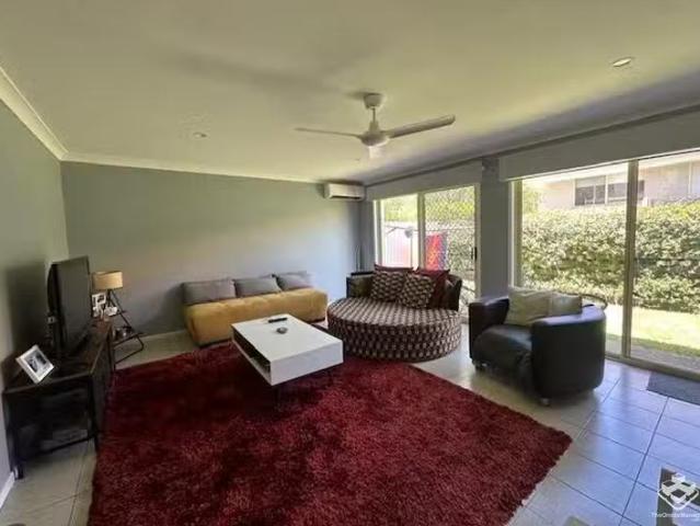 Deal! 15/3 Arundel Drive, Arundel, QLD 4214
