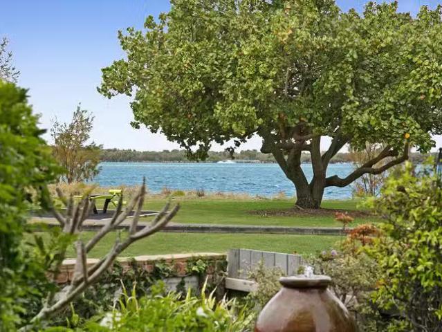 Cozy 1/540 Marine Parade, Biggera Waters, QLD 4216