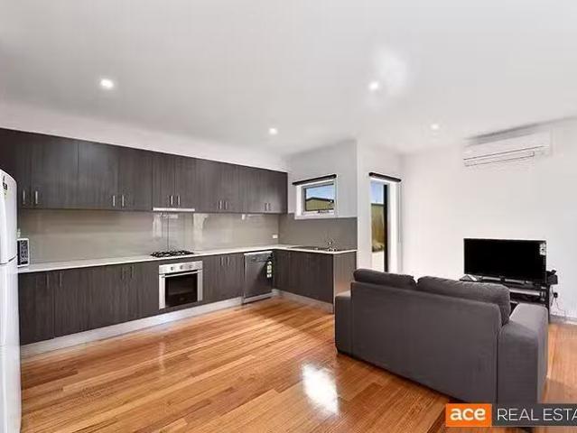 Just in! 1/552 Fullarton Road, Keilor Park, VIC 3042