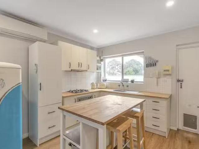Deal! 1/56 Henley Beach Road, Henley Beach, SA 5022