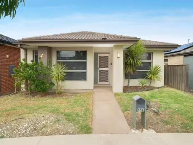 Charming 156 Saltwater Promenade, Point Cook VIC 3030