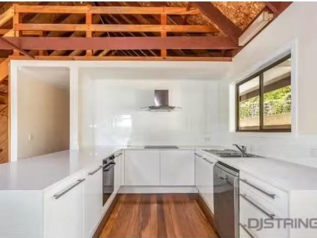 Cheap 15 Tombonda Road, Murwillumbah House for rent Listed by.