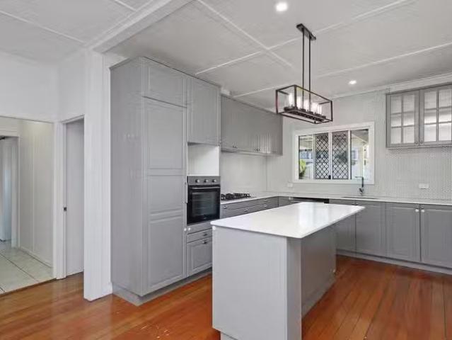 New 15 Bapaume Street, Wandal, QLD 4700