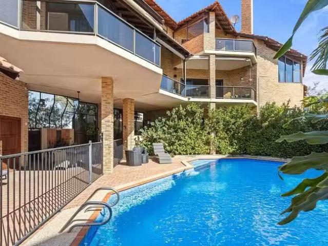 Unique 15 Fraser Road, Applecross, WA 6153