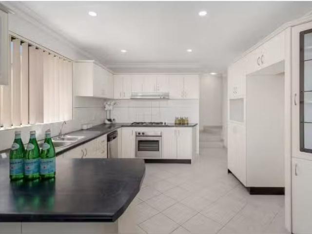 Just in! 1/5 Lee Street, Condell Park Townhouse for rent List.