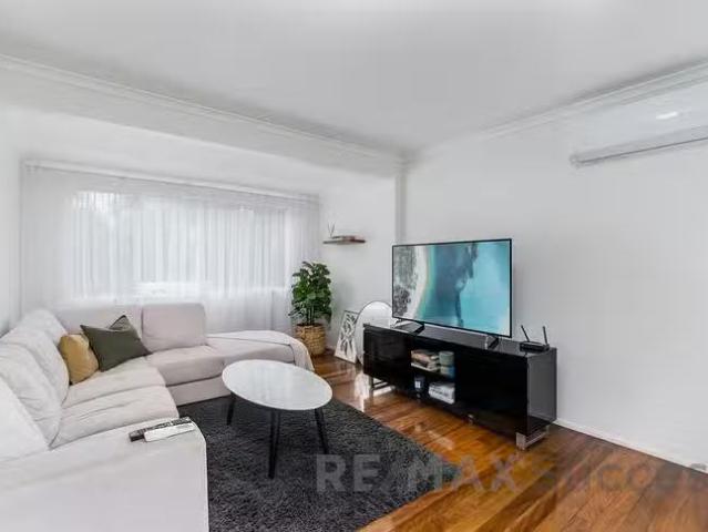 Cheap 15 Loudon Street, South Toowoomba, QLD 4350