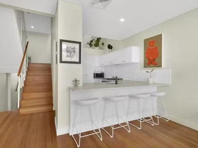 Nice 15 Sutherland Lane, Cremorne, NSW 2090