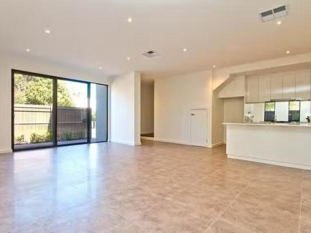 Nice 15B Second Street, Brompton, SA 5007