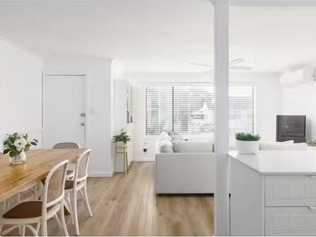 Unique 1/60 62 Tomaree Road, SHOAL BAY Townhouse for rent Lis.