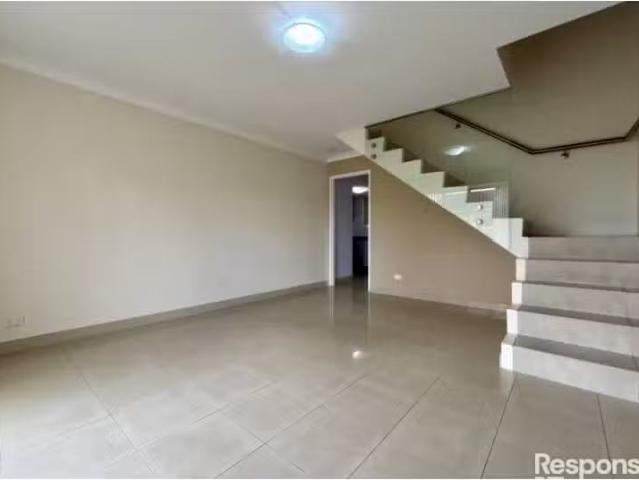 Cheap 16/22 Highfield Road, Quakers Hill Townhouse for rent L.
