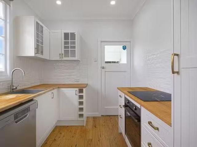 Just in! 164 Hindes Street, Lota, QLD 4179