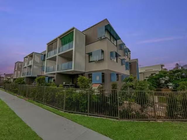 New 16/62 Richmond Road, Morningside, QLD 4170
