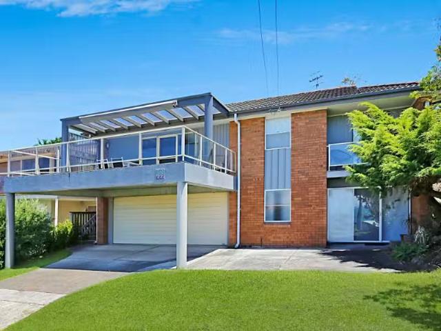 Just in! 168 Soldiers Point Road, SALAMANDER BAY House for ren.
