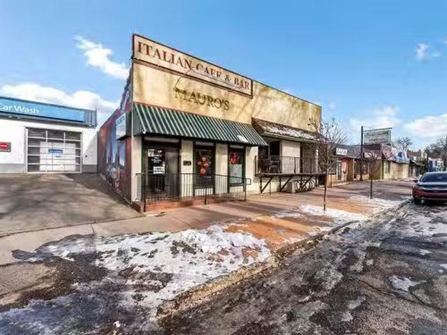 Just in! 16 3 Street Ne, Medicine Hat, AB, T1A 5L8 commercia.