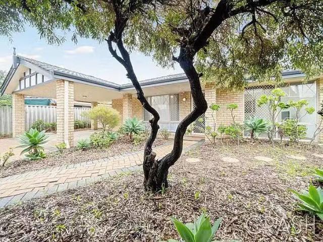Unique 16 Turee Gardens, Ballajura, WA 6066