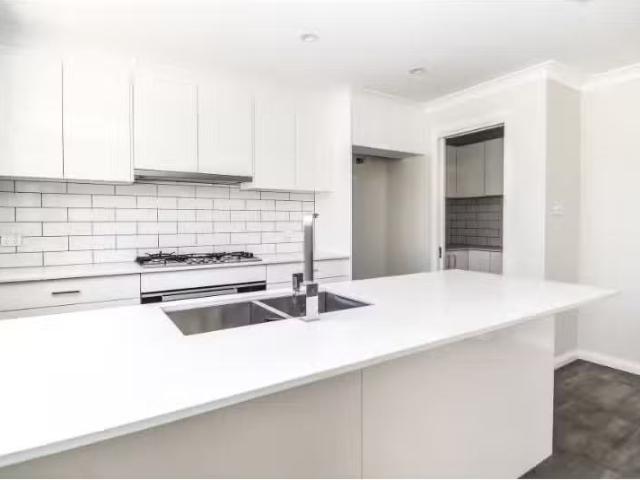 Cheap 16 William Maker Drive, ORANGE House for rent Listed by.