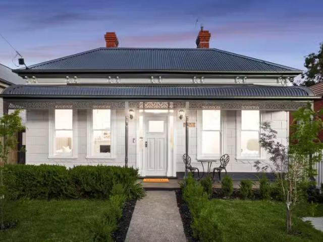 Just in! 16 Barrow Street, Brunswick VIC 3056