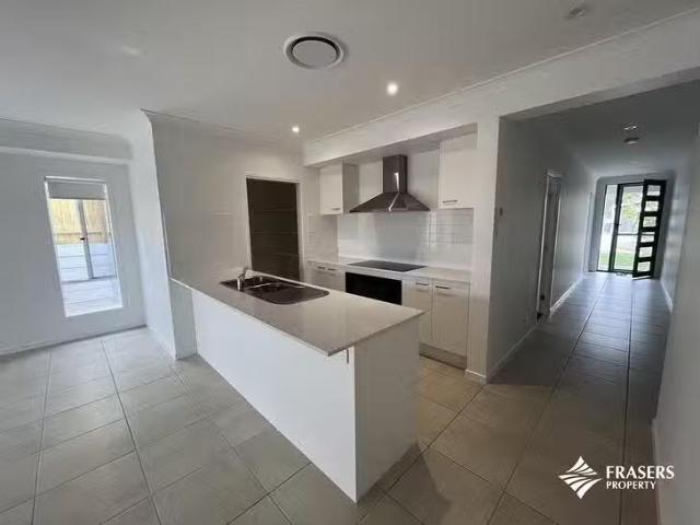 Cozy 16 Brushbox Street, Bahrs Scrub, QLD 4207