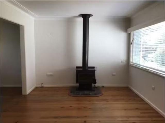 New 16 Campbell Street, TAMWORTH House for rent Listed by Roc.
