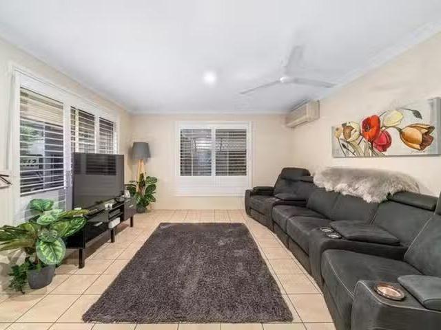 New 16 Dobell Street, Rothwell, QLD 4022