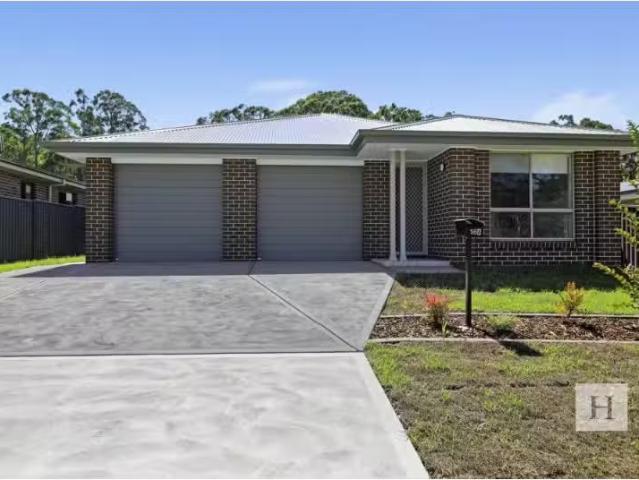 Rental! 16 Galaxy Cct, Warnervale House for rent Listed by He.
