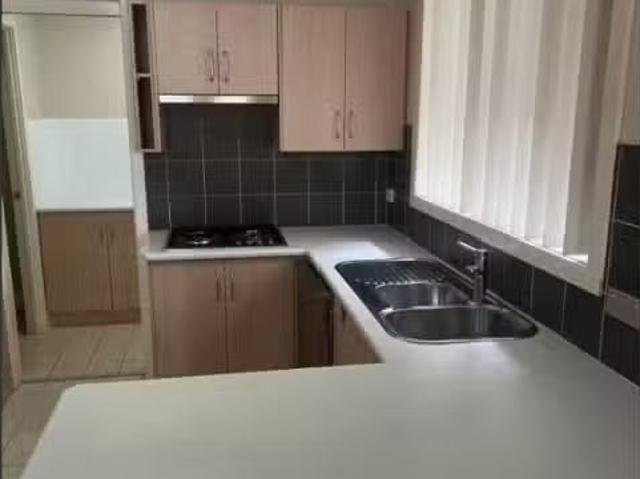 Nice 1/6 Garsdale Avenue, Elermore Vale Townhouse for rent Li.