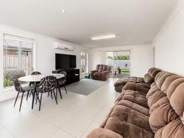 Unique 16 Hennig Street, Murray Bridge, SA 5253