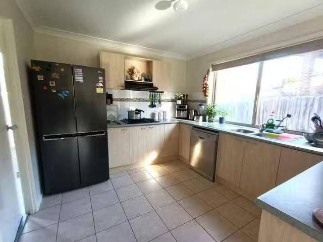 Unique 16 Holbrook Court, Stanhope Gardens, NSW 2768