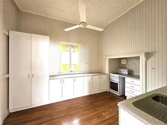 For Rent! /170 Mcleod Street, Cairns North, QLD 4870