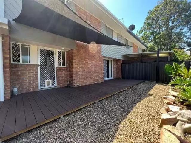Rental! 1/71 Benowa Road, Southport, QLD 4215