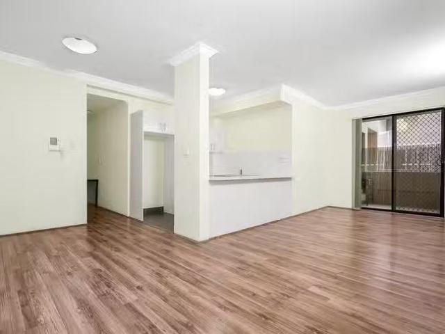 Unique 17/2 6 Kendall Street, Harris Park, NSW 2150
