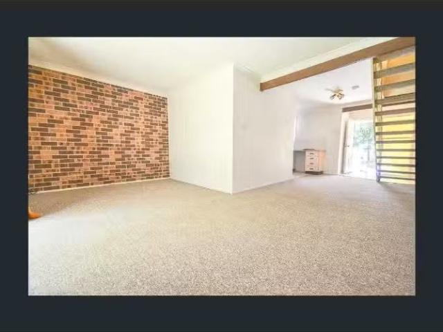 Just in! 17/2A Cross Street, Baulkham Hills Townhouse for rent.