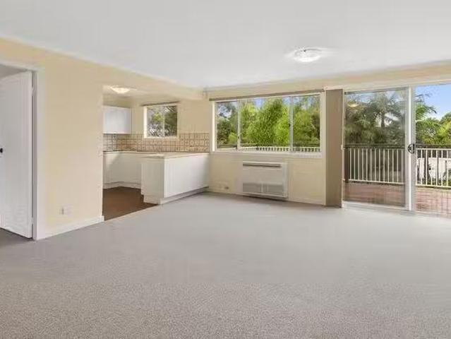 Cozy 175 Tooronga Road, Terrey Hills, NSW 2084
