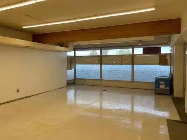 Charming 179 Pembina Avenue, Hinton, AB, T7V 2B2 commercial.