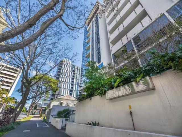 Rental! 1801/67 Linton Street, Kangaroo Point, QLD 4169