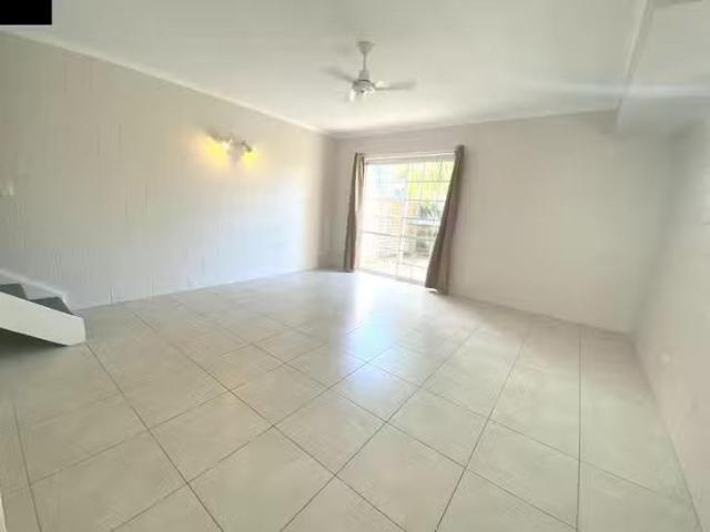 For Rent! 18/11 Island Drive, Cannonvale, QLD 4802