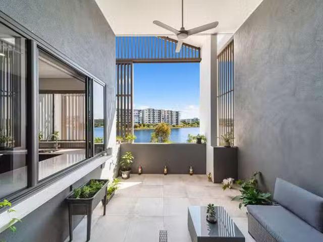 For Rent! 18/2 Mantra Esplanade, Birtinya, QLD 4575