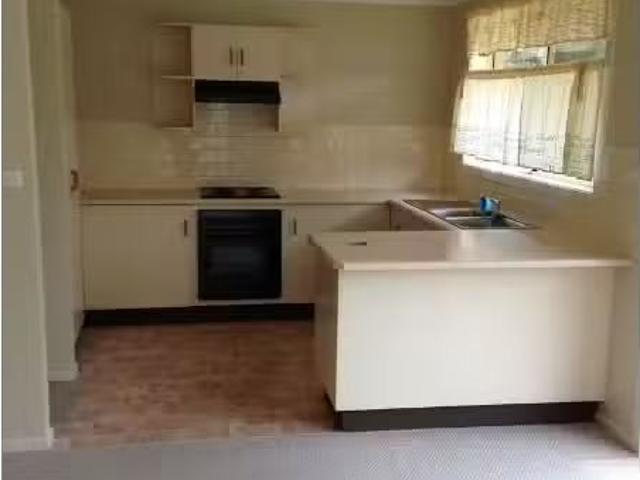 New 1/87 Queen Elizabeth Drive, ARMIDALE Apartment for rent L.