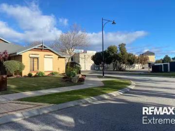 Cheap 18 Woodstock Way, Butler, WA 6036