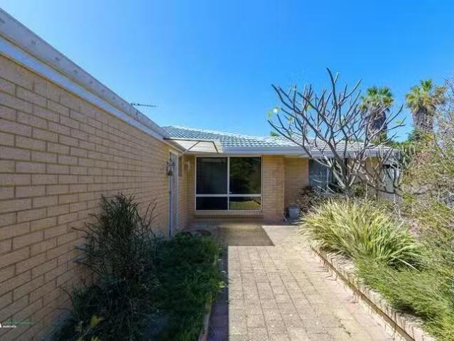 Just in! 18 Arthurs Vale, Quinns Rocks, WA 6030