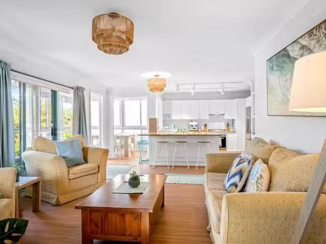 Cheap 18 Beach Drive, Killcare, NSW 2257