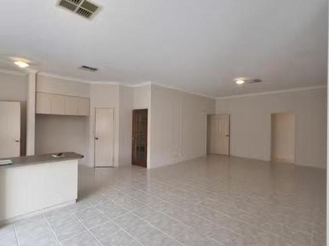 Charming 18 Castagno Approach, Ashby, WA 6065