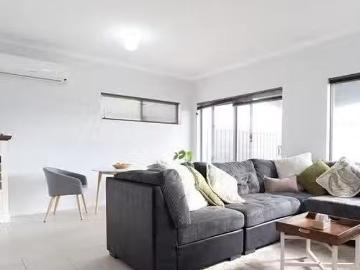 Cheap 18 Cheyne Way, Caversham, WA 6055
