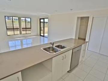 Charming 18 Eagle Heights, Zilzie, QLD 4710