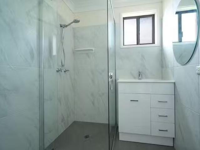 Just in! 1/8 Marwedel Street, Kearneys Spring, QLD 4350